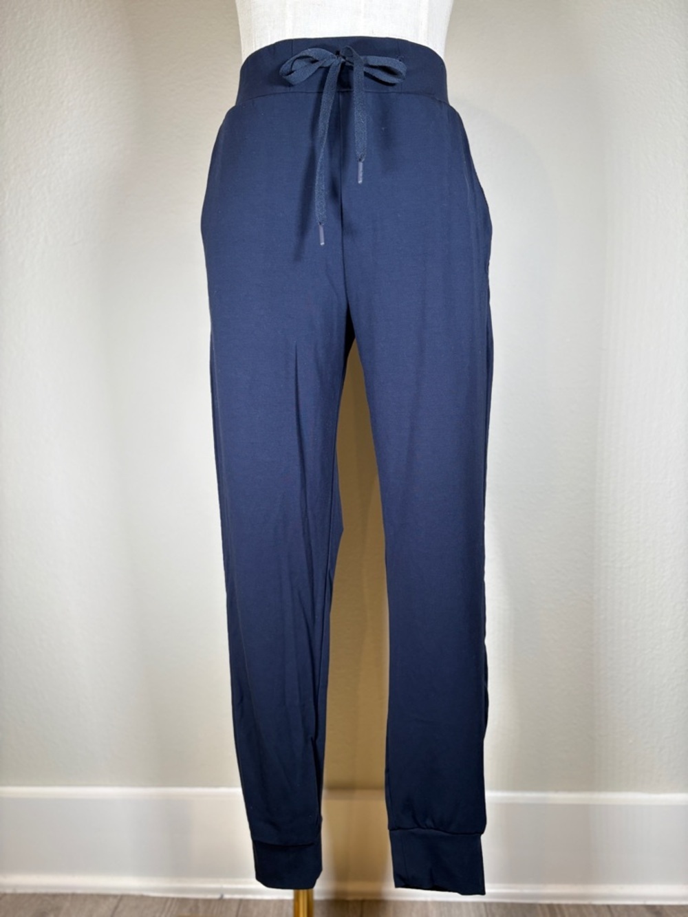Cozy Earth Navy Brushed Bamboo Joggers Size XS